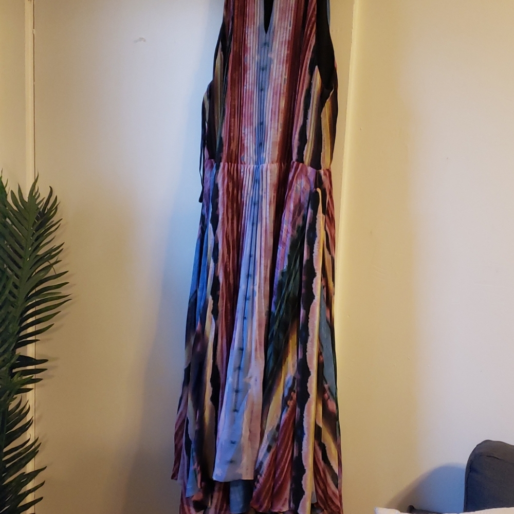 Summer Dress - Picture 3 of 7